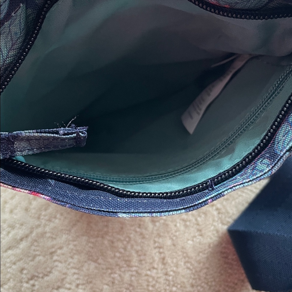 Dakine Floral Tropical Crossbody Bag with Adjustable Strap - Picture 4 of 4